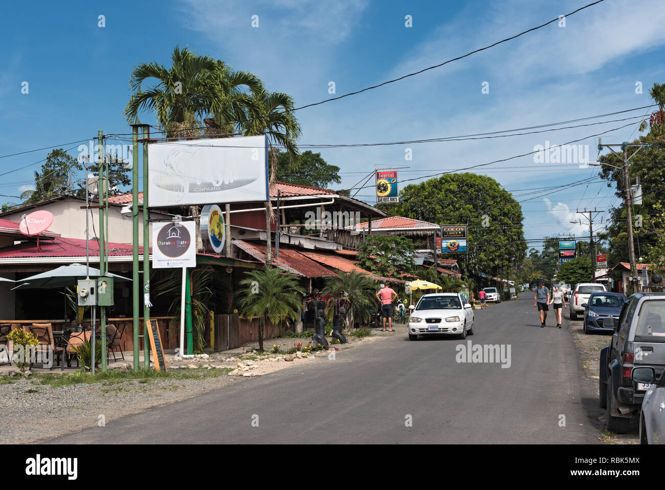 Vue d'une rue à Puerto Viejo de Talamanca, Costa Rica Banque D'Images