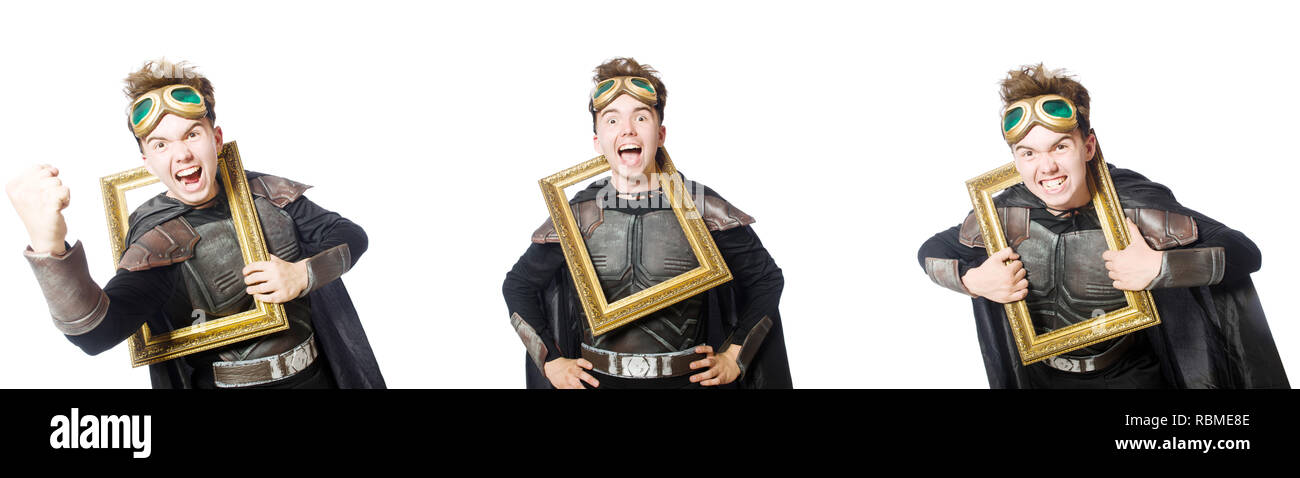 Jeune homme drôle en armure Banque D'Images