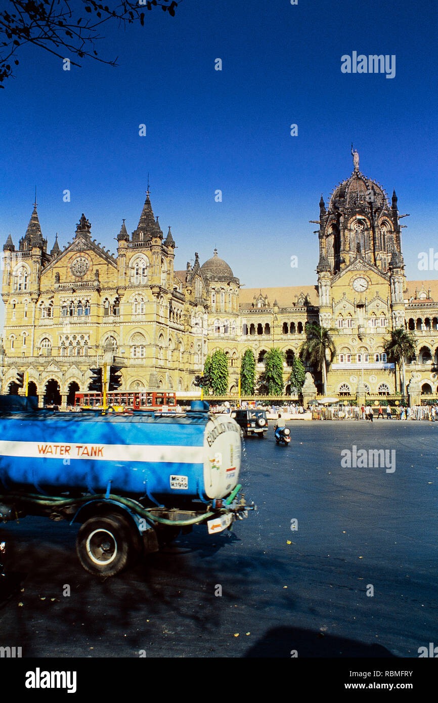 L'extérieur de Victoria Terminus, Mumbai, Maharashtra, Inde, Asie Banque D'Images