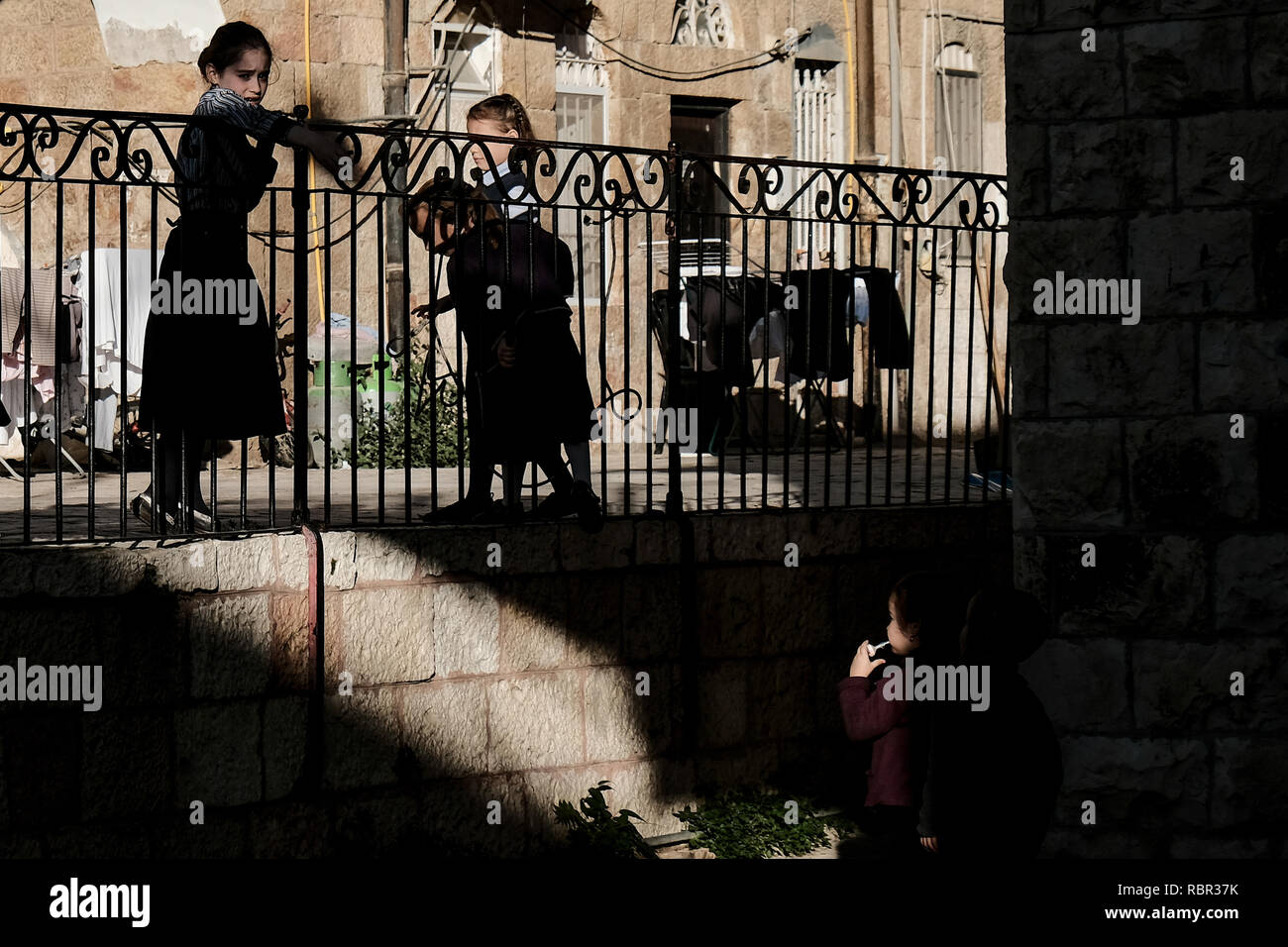 Nachlaot est un groupe de 23 quartiers dans le centre de Jérusalem, la cour adjacente à la Shuk marché Mahane Yehuda connu pour ses ruelles étroites et sinueuses, Banque D'Images