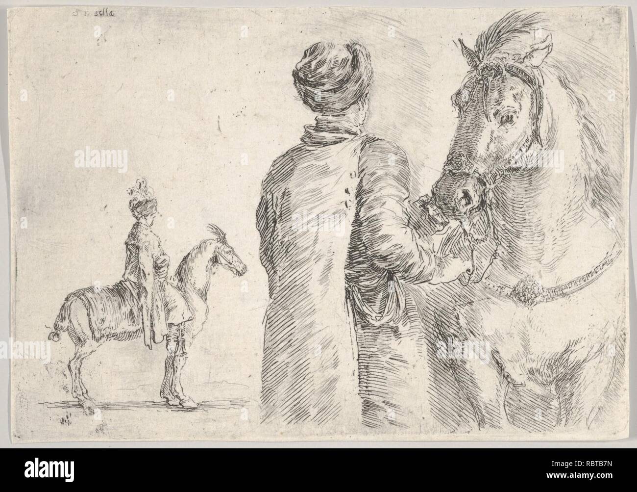 Un service voiturier, vu de dos, tenant la bride d'un cheval à droite, un cavalier polonais de profil vers la gauche dans l'arrière-plan Banque D'Images
