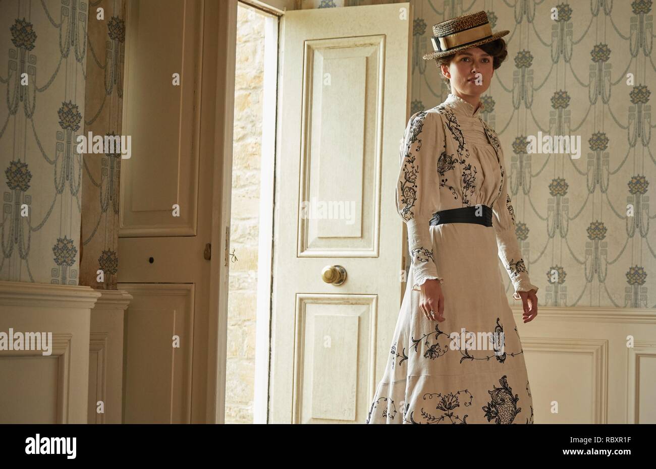 Titre original : COLETTE. Titre en anglais : COLETTE. Année : 2018. Directeur : Laver Westmoreland. Stars : Keira Knightley. Credit : BOLD FILMS / Album Banque D'Images