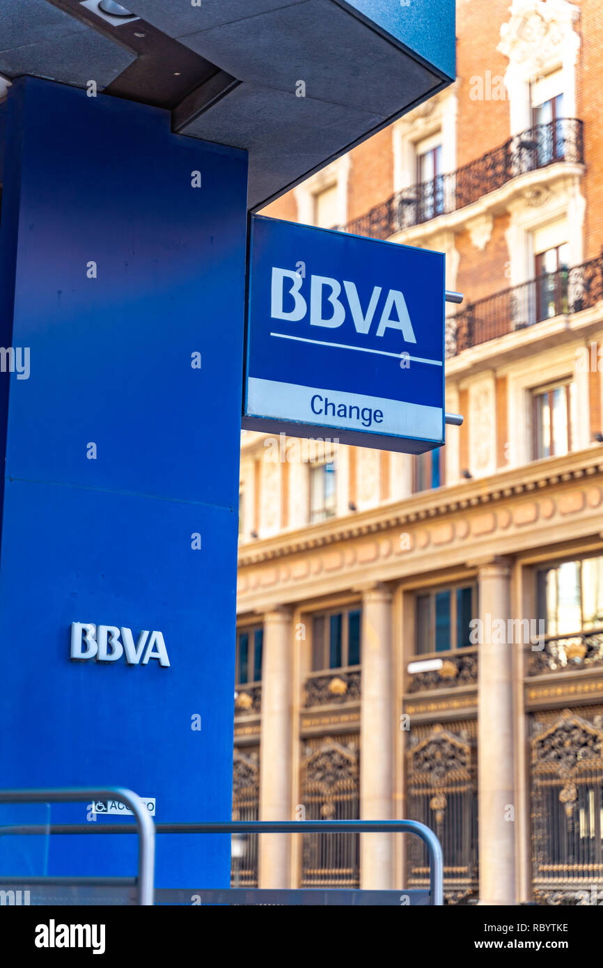 Banque BBVA bureau en centre-ville de Valence.Banco Bilbao Vizcaya Argentaria, S.A. est une entreprise multinationale et crédit bancaire espagnol groupe. Banque D'Images