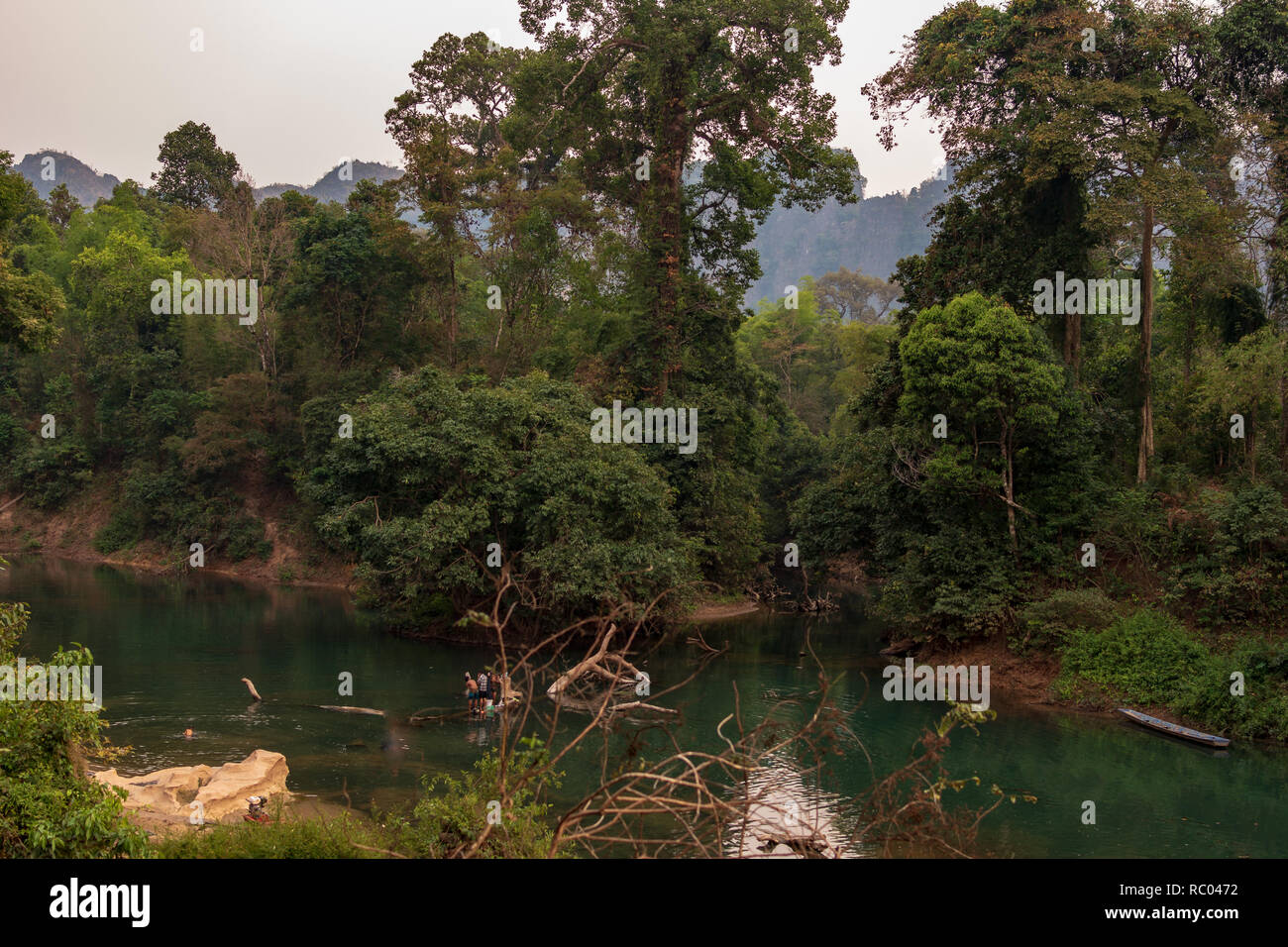 Thakhek Boucle, Laos - Février 2018 : Au printemps, Grotte Konglor River Banque D'Images