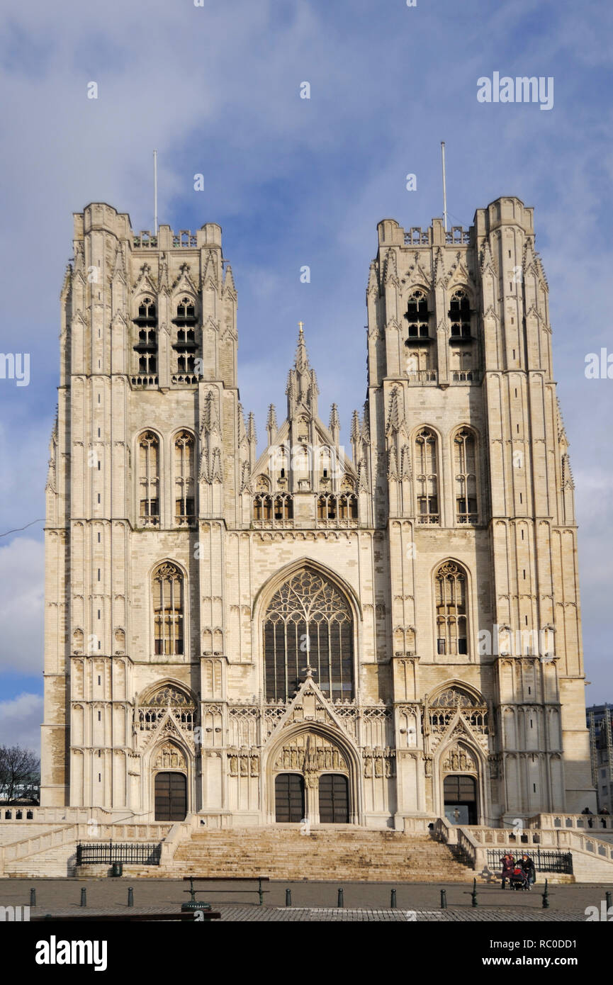 Dom, Kathedrale und Saint Michel Saint Gudule, Bruxelles, Belgien, Europa | Saint Michel et Gudule est une cathédrale St. église catholique à l'Treuren Banque D'Images