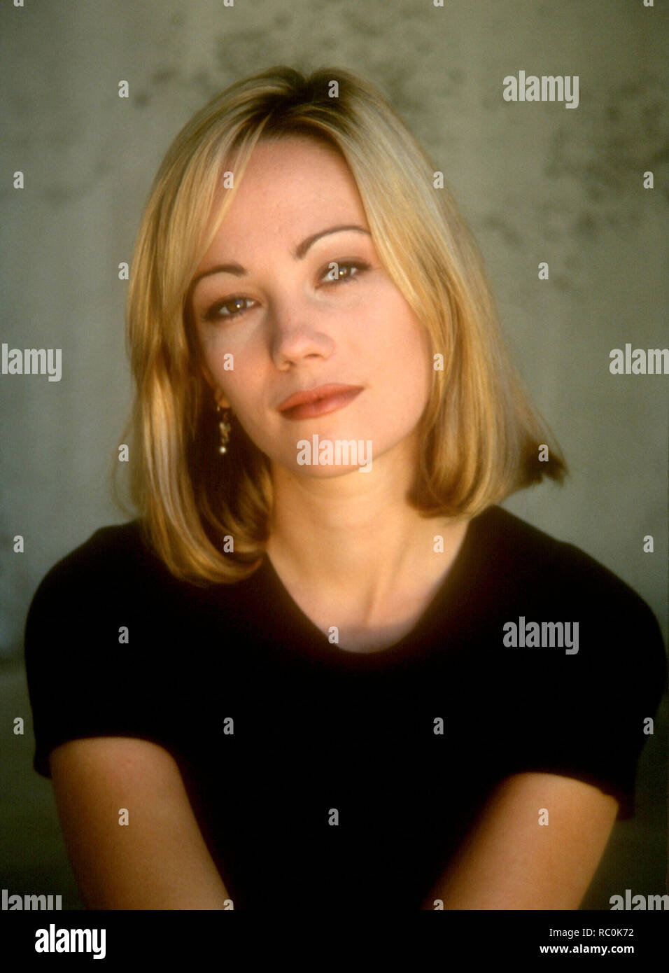 LOS ANGELES, CA - le 18 août : (exclusive), actrice Natasha Gregson Wagner pose à une séance photo le 18 août 1993 dans le désert de Mojave à Los Angeles, Californie. Photo de Barry King/Alamy Stock Photo Banque D'Images