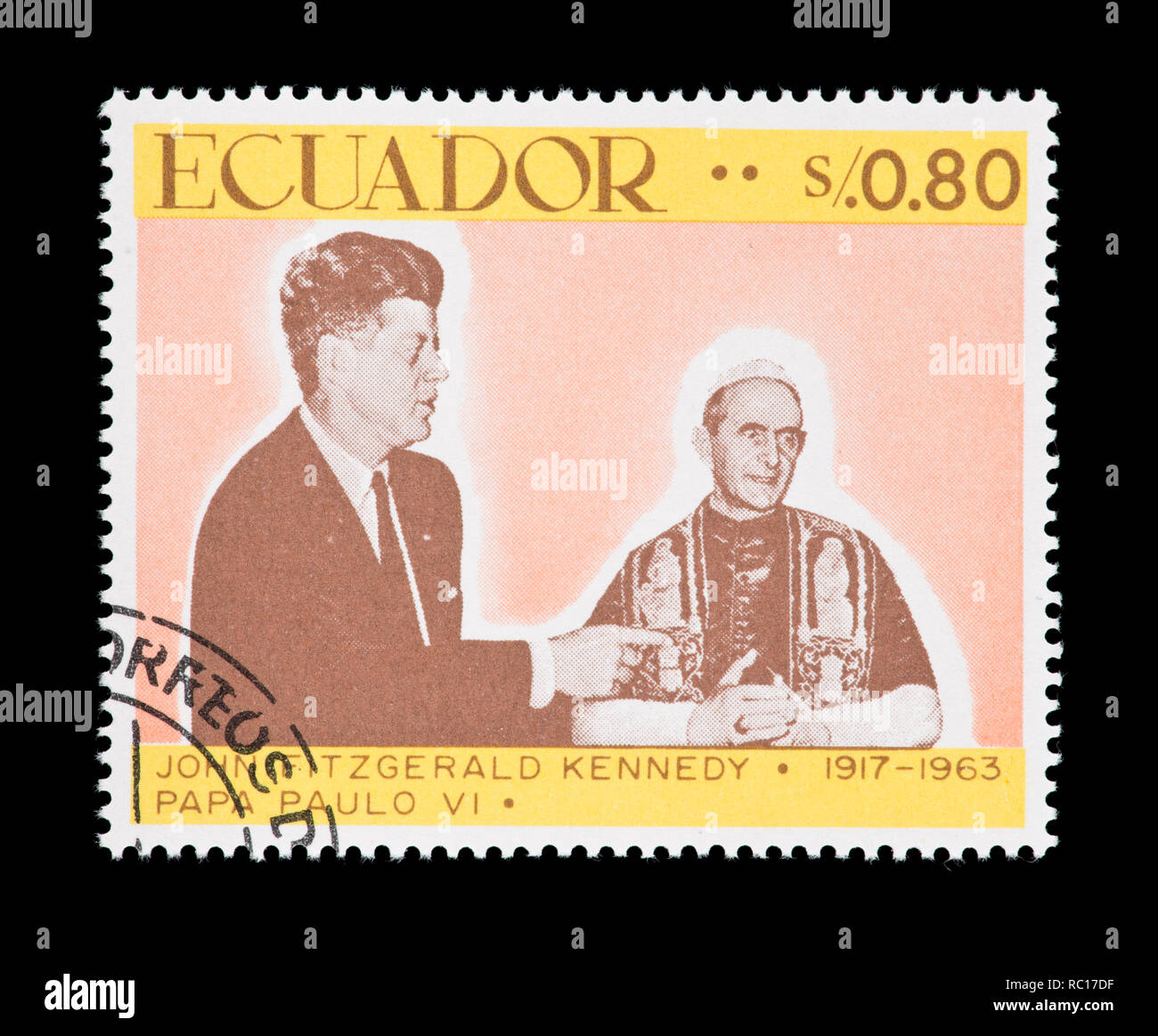 Timbre-poste de l'Équateur représentant John F. Kennedy, 50 ème anniversaire de sa naissance, et le Pape Paul VI. Banque D'Images