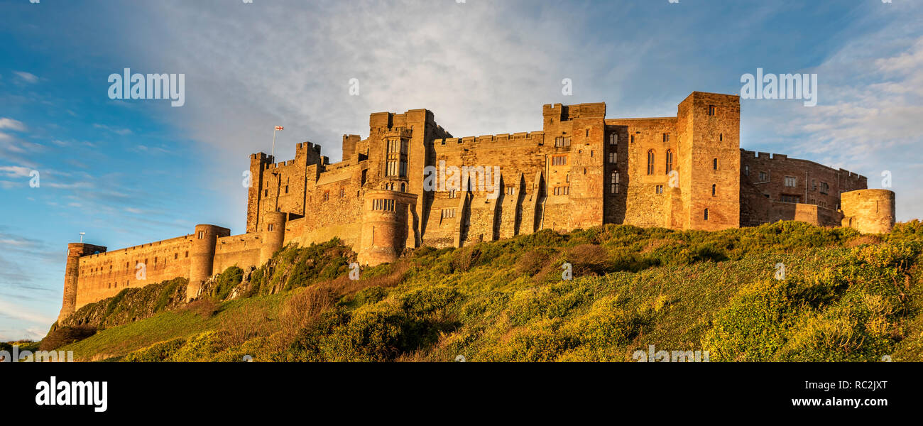 Château de Bamburgh par un jour de vent Banque D'Images