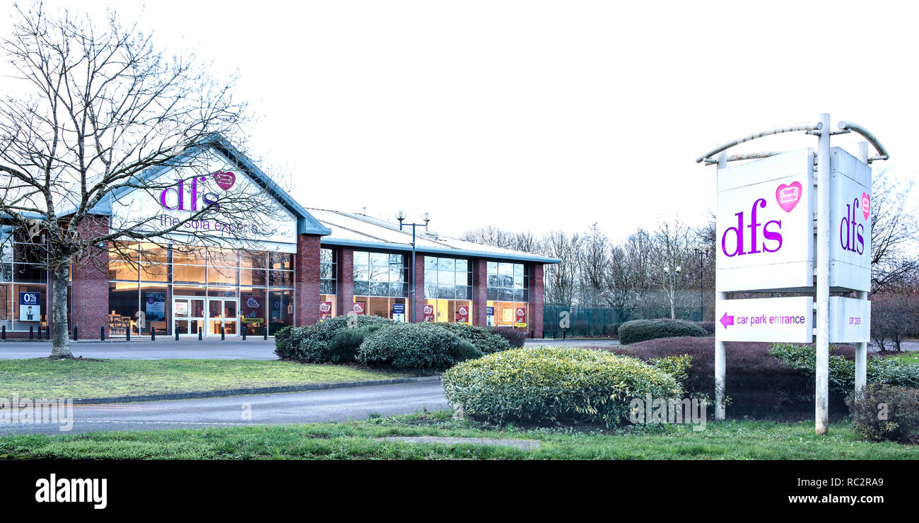 SWINDON, UK - 13 janvier 2019 : DFS magasin de meubles à Swindon, Wiltshire, Royaume-Uni Banque D'Images