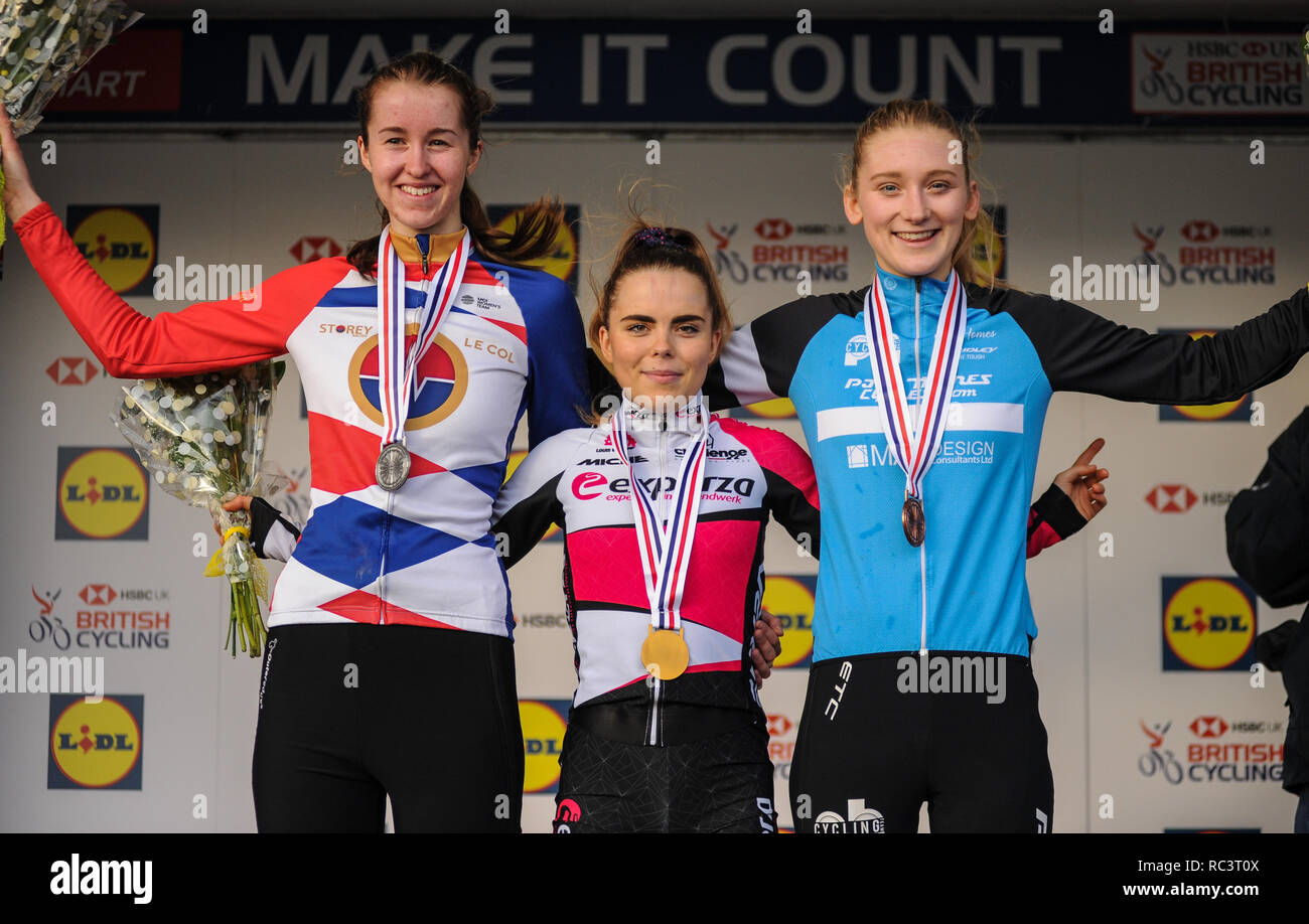 Cycloparc PPJ, Gravesend, Kent, UK. 13 Jan, 2019. Elite & moins de 23 ans course femmes podium. Royaume-uni HSBC Cyclo-Cross championnats. Crédit : David Partridge/Alamy Live News Banque D'Images