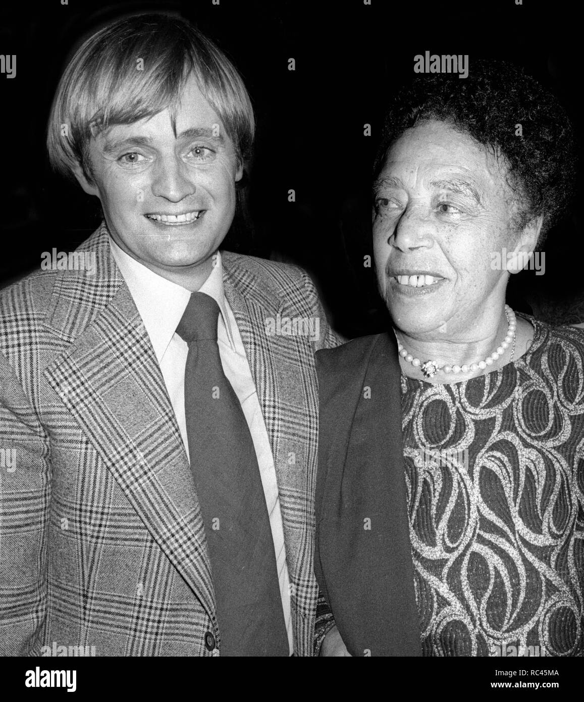 David McCallum Mabel Mercer 1981 Photo par Adam Scull/PHOTOlink.net Banque D'Images