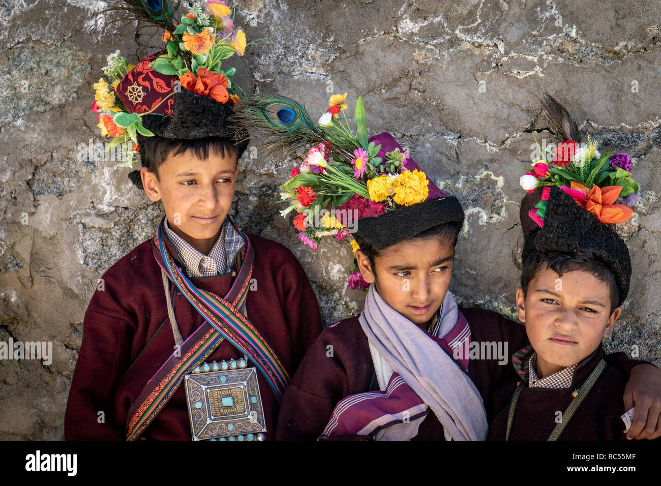 Le Ladakh, Inde - le 29 août 2018 : Groupe de garçons indigènes au Ladakh, Inde. Rédaction d'illustration. Banque D'Images