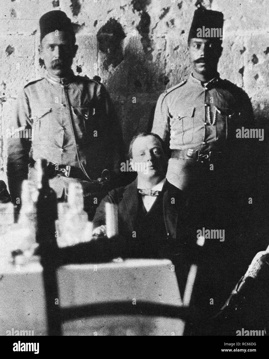 Winston Churchill se rendant sur Khartoum en 1908 Banque D'Images