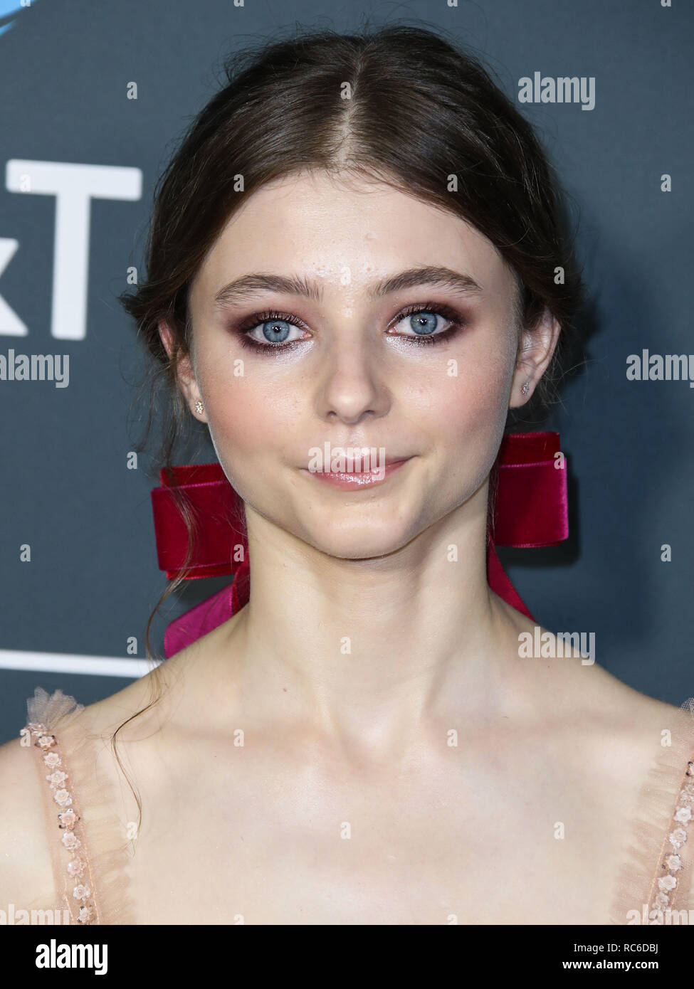 Santa Monica, États-Unis. 13 Jan, 2019. Thomasin actrice McKenzie portant une robe valentino arrive à la 24e édition du Critics' Choice Awards s'est tenue à la Barker Hangar le 13 janvier 2019 à Santa Monica, Los Angeles, Californie, États-Unis. (Photo par Xavier Collin/Image Crédit : Agence de Presse) L'agence de presse Image/Alamy Live News Banque D'Images