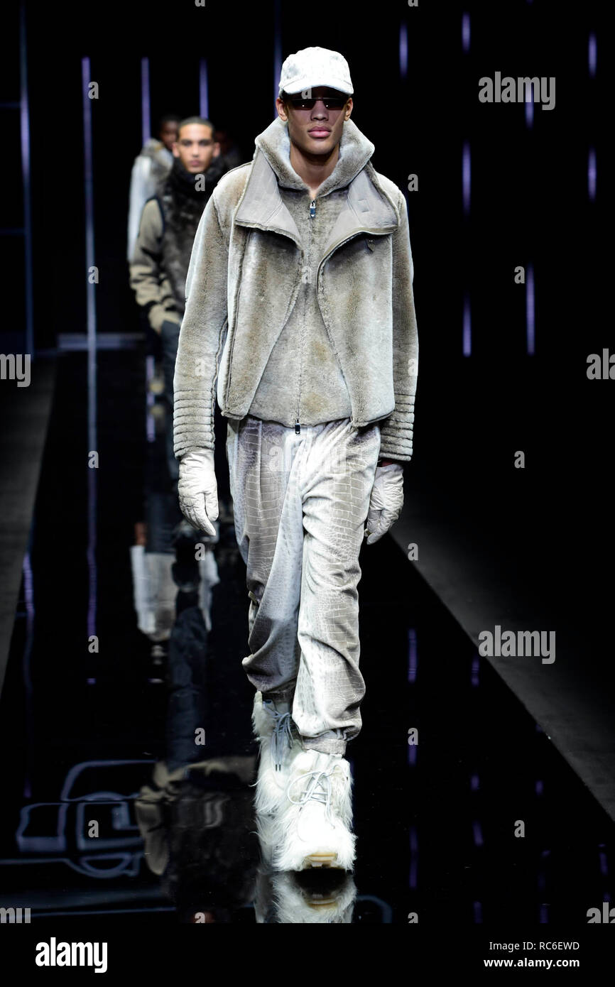 Milano Moda Uomo automne / hiver 2019 2020 Emporio Armani fashion show Banque D'Images