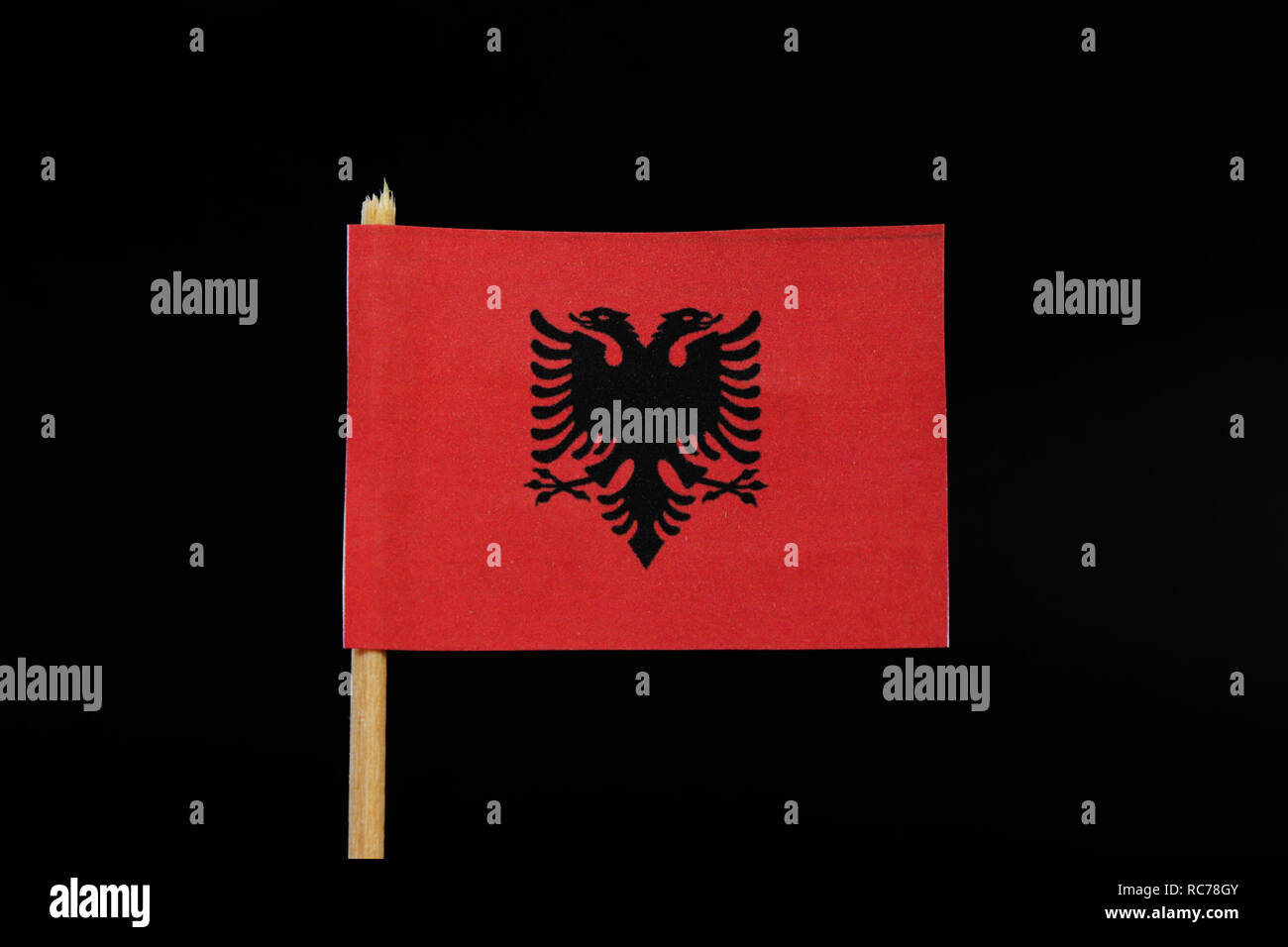 Drapeau aigle à double tête Banque de photographies et d’images à haute résolution Alamy