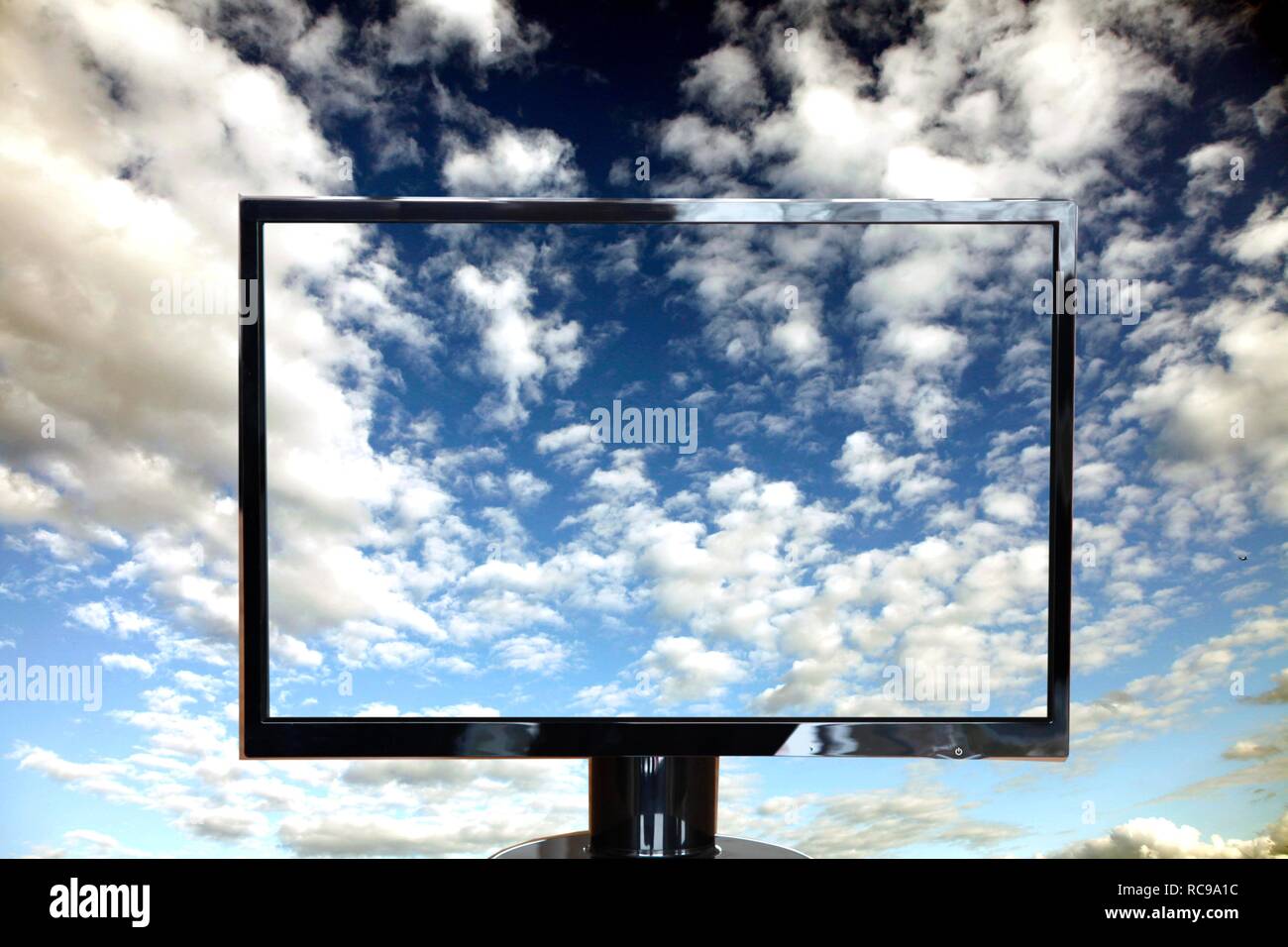 Ordinateur, nuages, ciel, image symbolique pour le cloud computing, cloud Banque D'Images