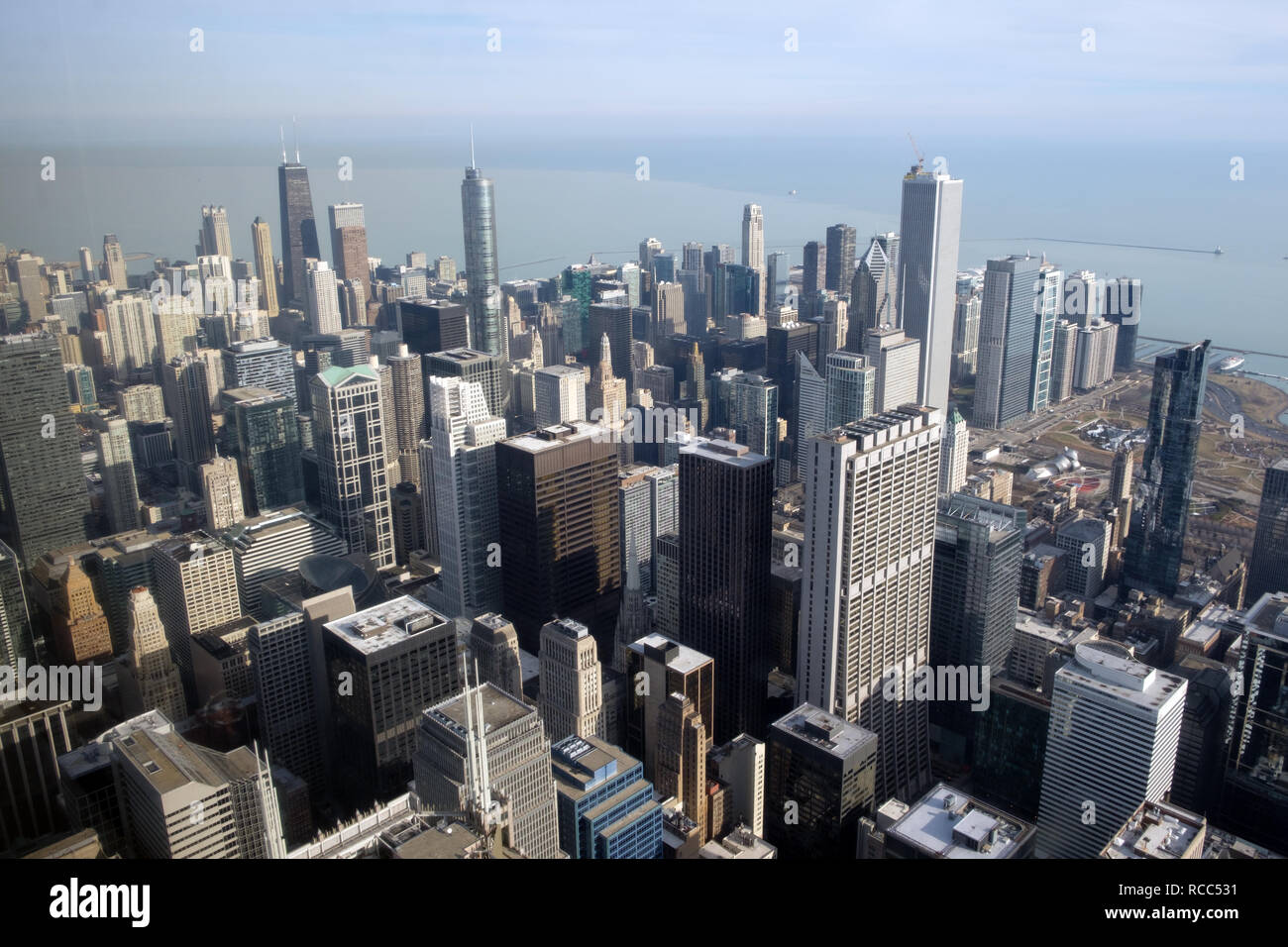 Vue aérienne du centre-ville de Chicago sur le lac Michigan à la Banque D'Images