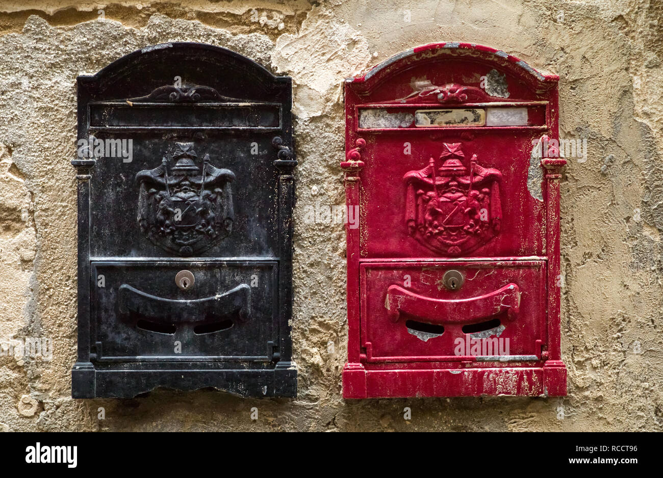 Boîte aux lettres italienne Banque de photographies et d’images à haute résolution Alamy