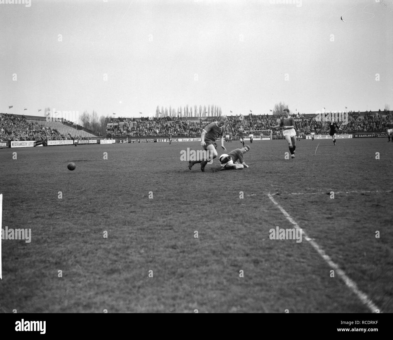 Tegen Ajax 1-2 ADO ADO-spelmoment Bestanddeelnr doel, 913-7992. Banque D'Images