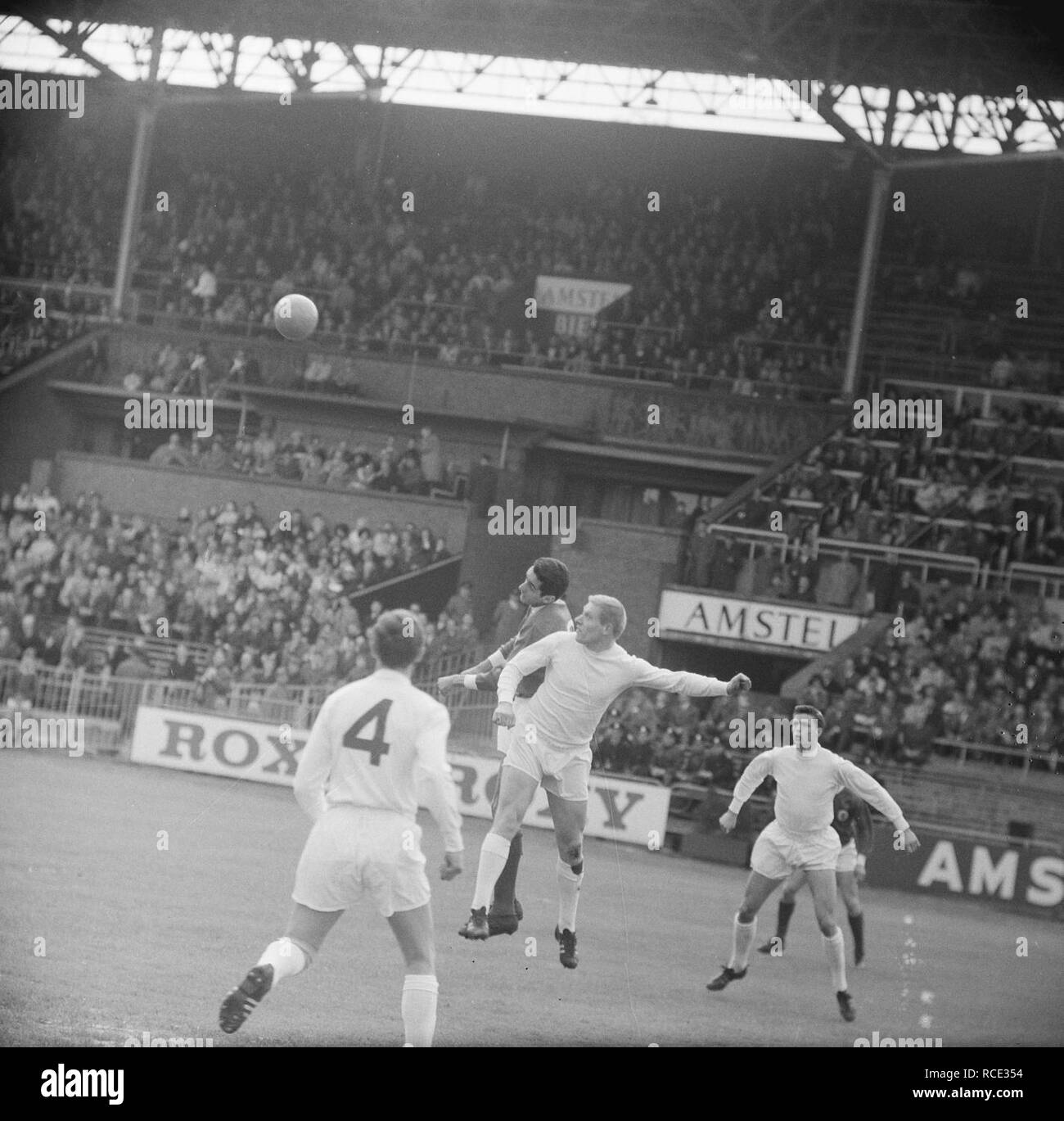 Ajax 2-1 Benfica tegen, spelmoment Bestanddeelnr, 917-7449. Banque D'Images