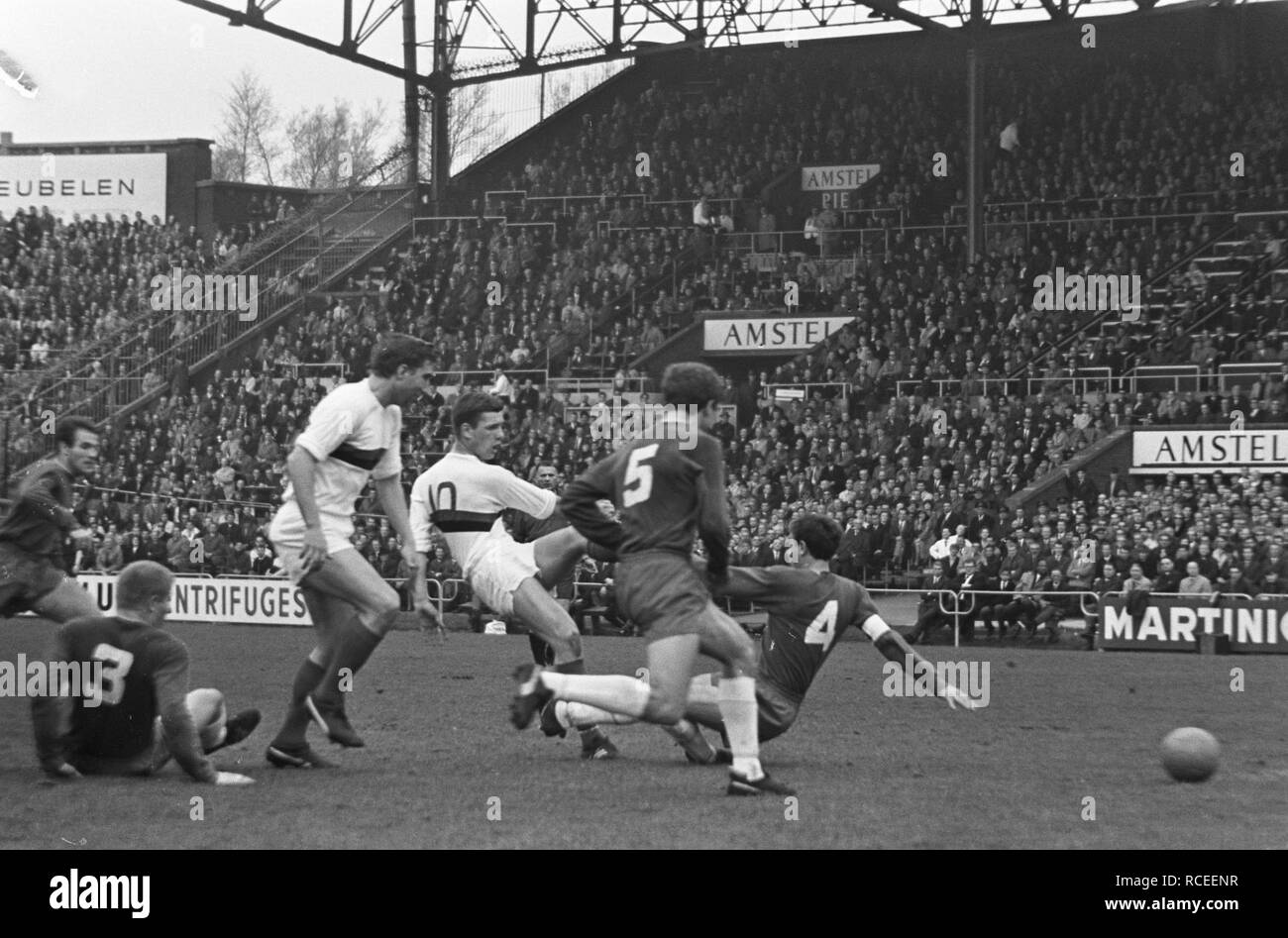 Ajax tegen DWS 2-1, spelmomenten Bestanddeelnr, 919-0124. Banque D'Images