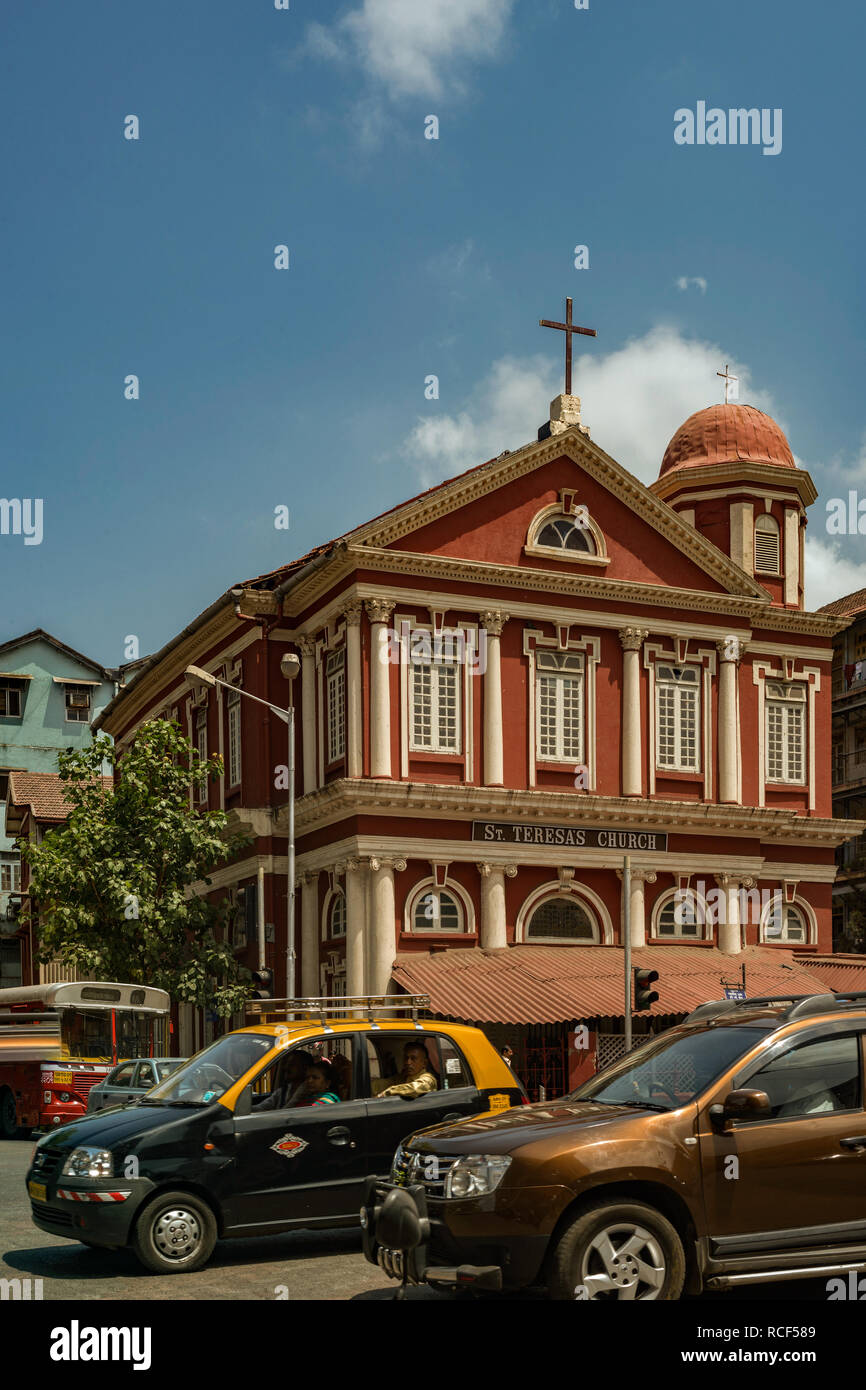 04-Nov-2017-St. Theresa Église ; Girgaum ; à Anant Hari Hubert Chouk-252 ; Raja Ram Mohan Roy Road, Mumbai Maharashtra INDE Banque D'Images