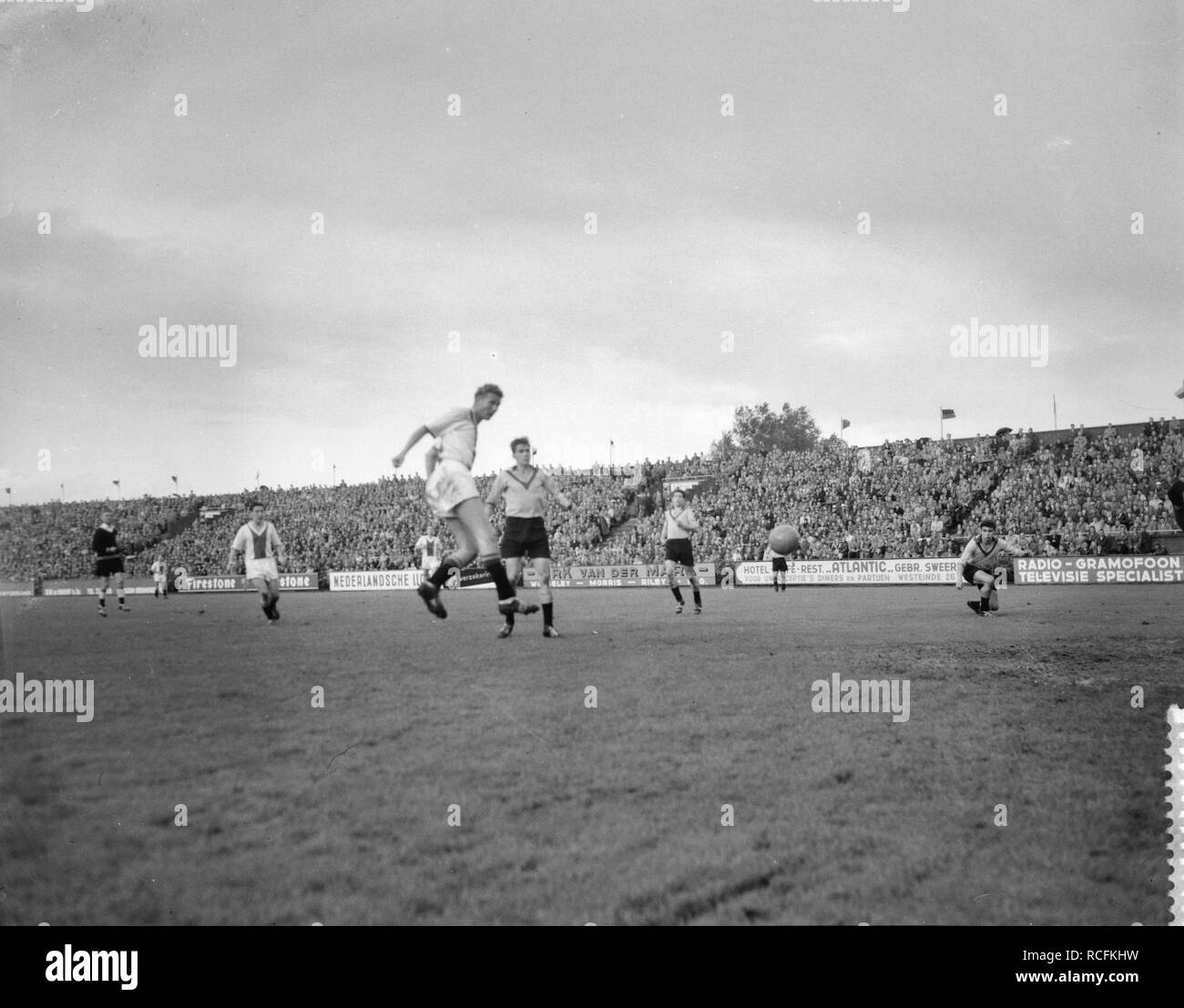 L'eredivisie Ajax tegen VVV 2-1, Bestanddeelnr 908-9918. Banque D'Images
