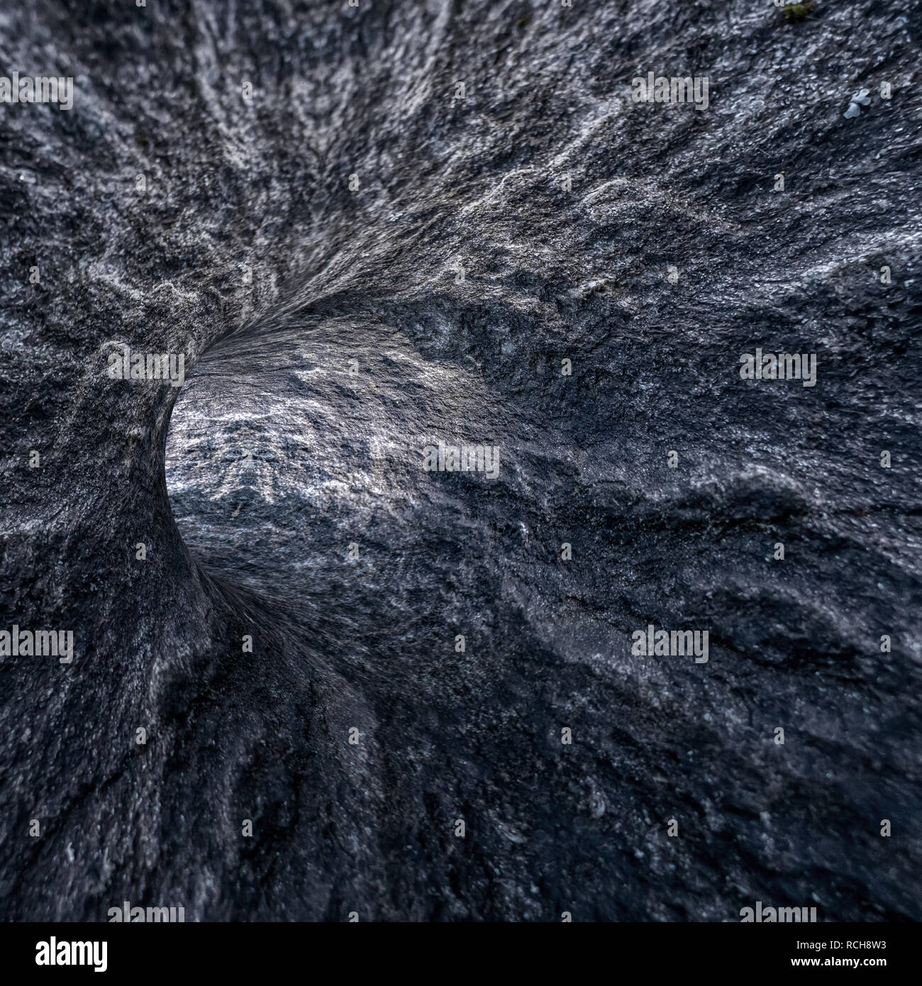 Tunnel de murs en pierre Banque D'Images