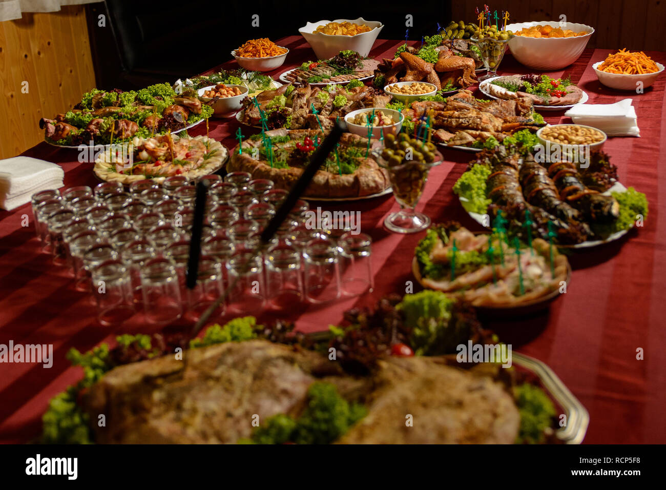 Table de mariage exquis avec des collations, 2019 Tableau cosaque Banque D'Images