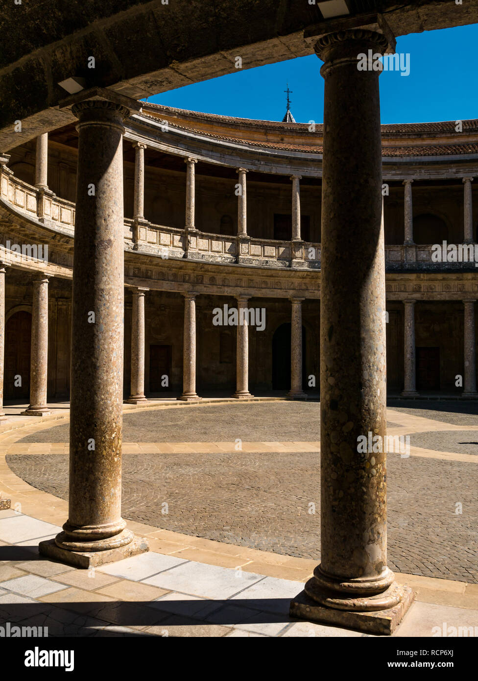 Carlos V, Cour du Palais, l'Alhambra de Grenade, Andalousie, Espagne Banque D'Images