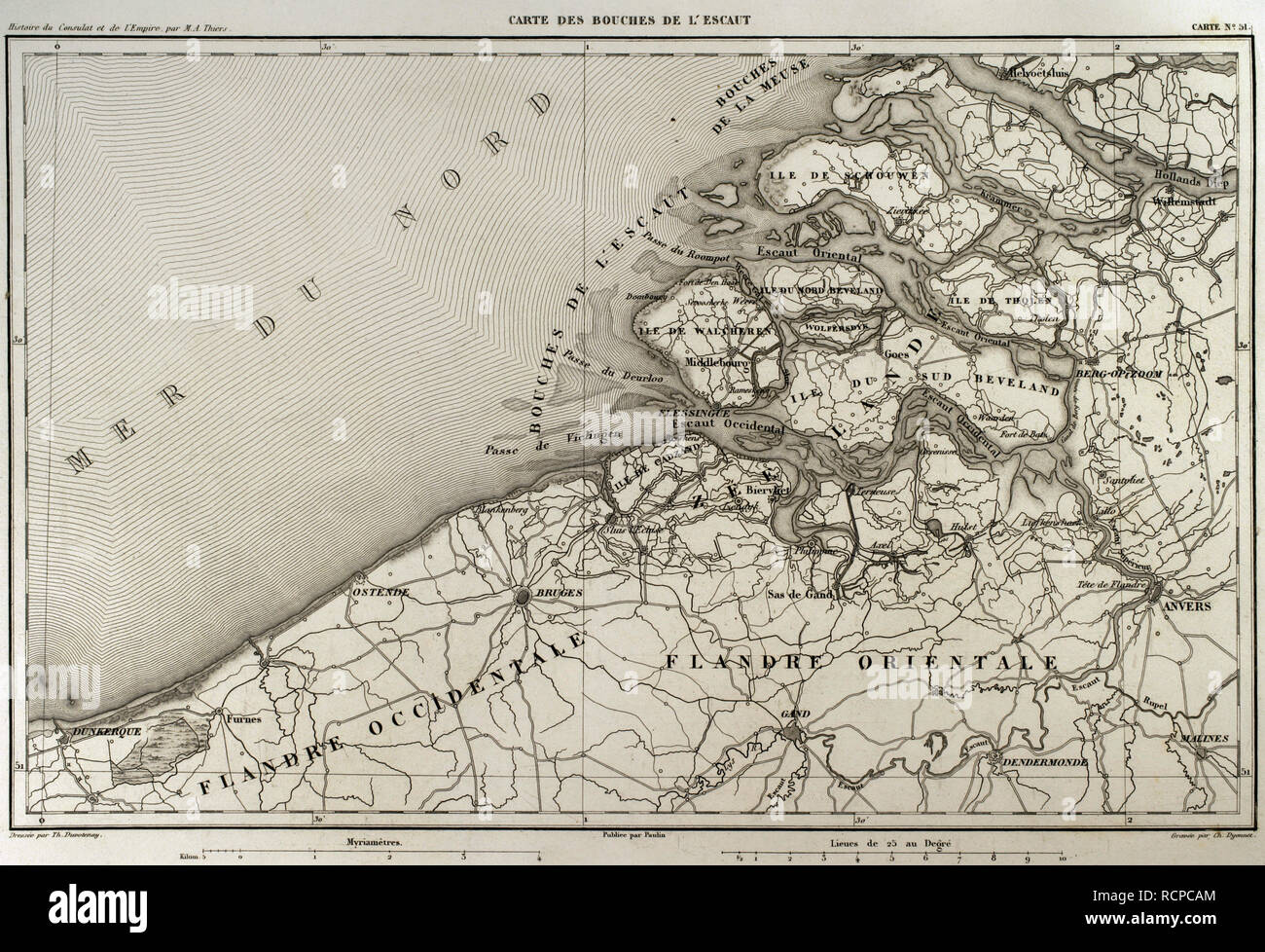 Carte de Napoléon. Embouchure de la rivière de l'Escaut (Bouches-de-L'Escaut). C'était un ministère du Premier Empire français qui a été créée en 1810, lorsque le Royaume de Hollande fut annexée par la France. (Pays-bas). L'Escaut est un fleuve qui traverse la France, né en Belgique et se jette dans la mer du Nord formant un estuaire. Atlas de l'Histoire du Consulat et de l'Empire. Histoire du Consulat et l'Empire de la France sous Napoléon par Marie Joseph Louis Adolphe Thiers (1797-1877). Dessins par Dufour, gravures par Dyonnet. Édité à Paris, 1864. Banque D'Images