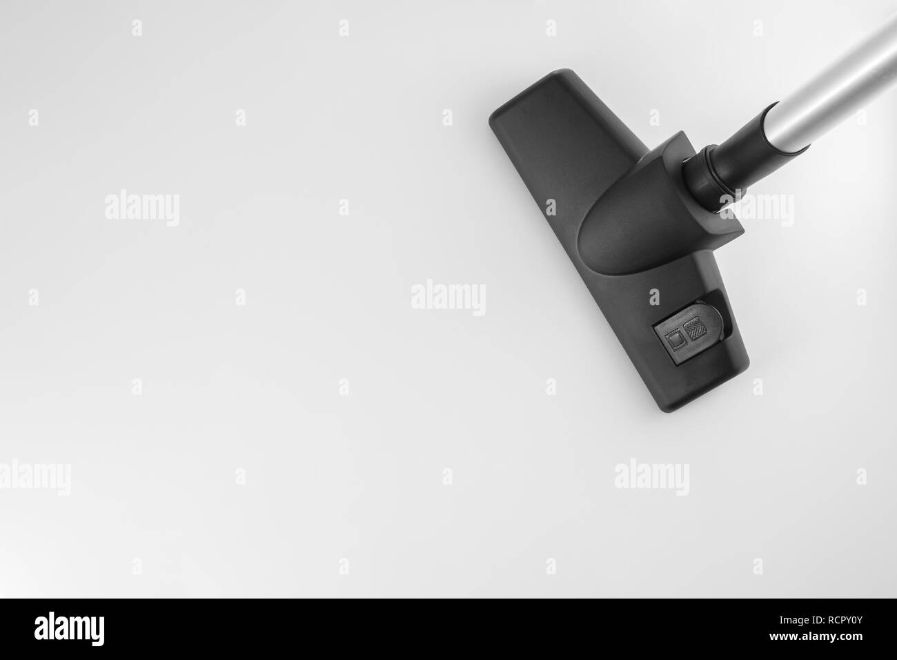 Nettoyage des tapis avec aspirateur et copy space Banque D'Images