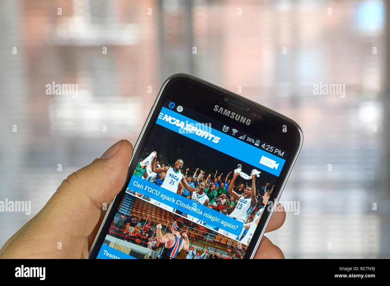 Montréal, Canada - 20 mars 2016 - NCAA mobile sur Samsung S5, écran. NCAA est National Collegiate Athletic Association. Banque D'Images