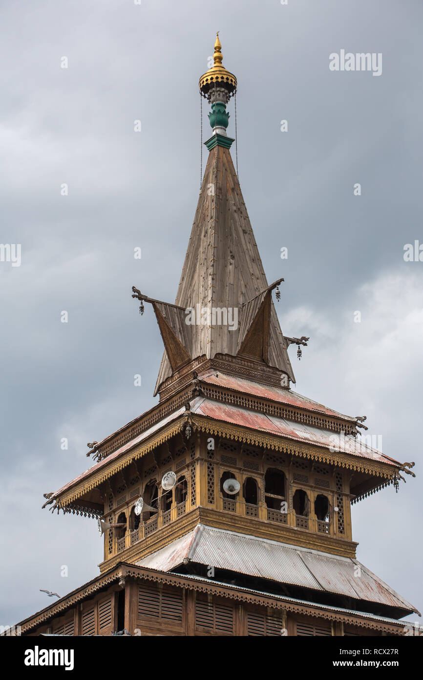 Toit de la mosquée Jama Masjid à Srinagar, Jammu-et-Cachemire, l'Inde Banque D'Images