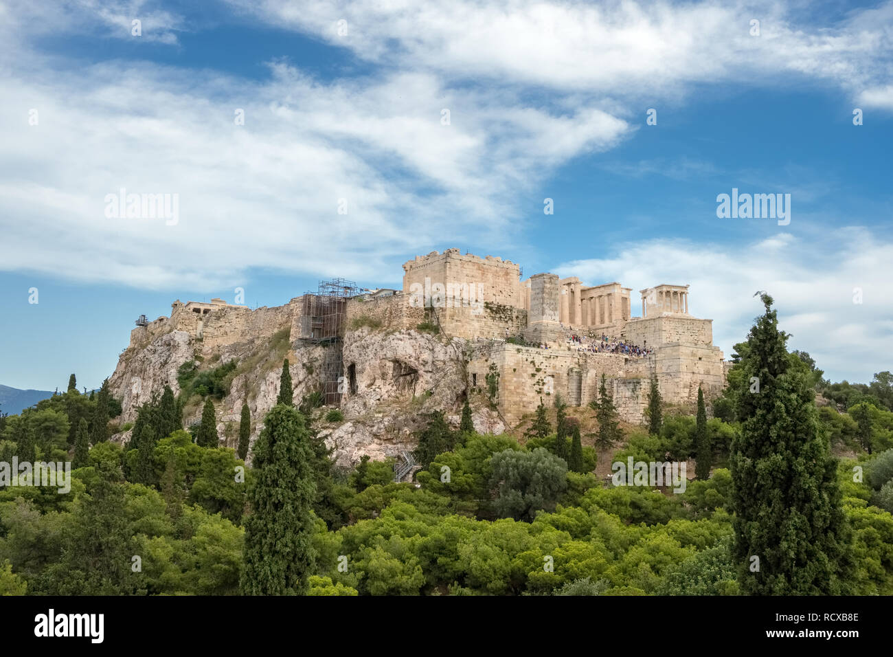 Avec l'Acropole et le Parthénon théâtre Herodion. Vue depuis la colline de Philopappou, Athènes, Grèce. Banque D'Images