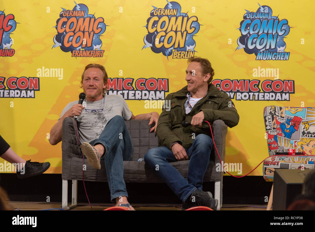 Francfort, Allemagne - le 6 mai 2018 : Jerome Flynn et Vladimir Furdik allemand à Francfort, Comic Con un jour deux convention de ventilateur Banque D'Images