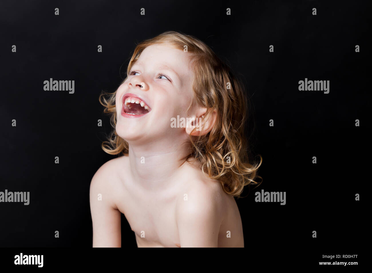 Portrait of a Boy laughing Banque D'Images