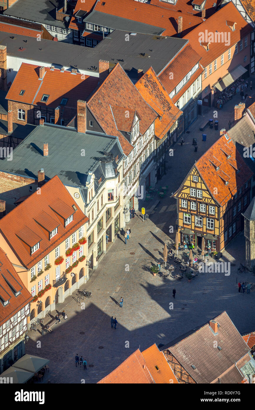 Vue aérienne, Goetzsches marché mausolée, Benediktii Marktkirchhof Stankt, église, Quedlinburg-Altstadt, Quedlinburg, Saxe-Anhalt Harz, district, Ge Banque D'Images