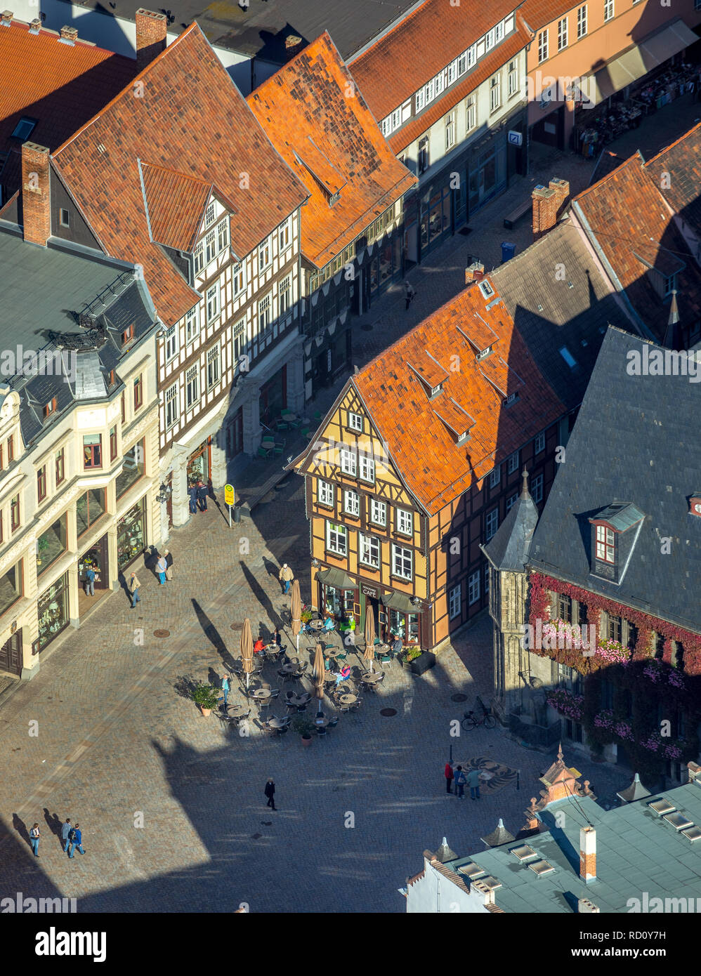 Vue aérienne, Goetzsches marché mausolée, Benediktii Marktkirchhof Stankt, église, Quedlinburg-Altstadt, Quedlinburg, Saxe-Anhalt Harz, district, Ge Banque D'Images