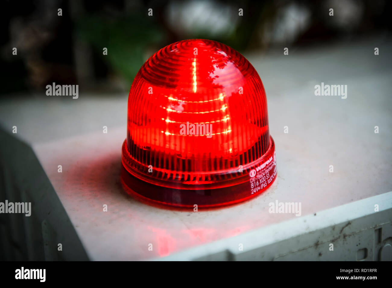 Le témoin d'alarme rouge, Rotes Alarmlicht Photo Stock - Alamy
