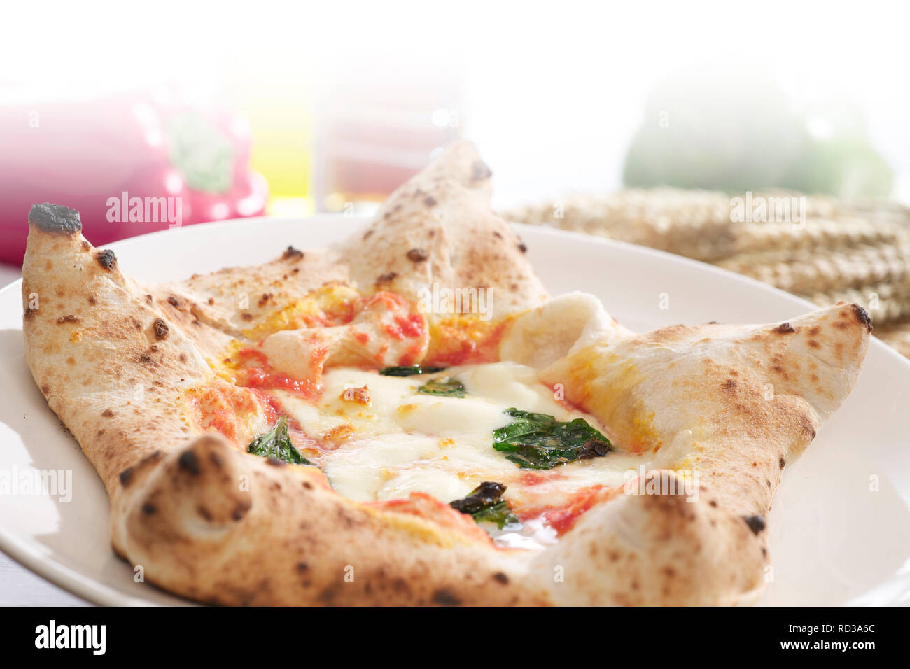 Close up de pizza, studio shot Banque D'Images