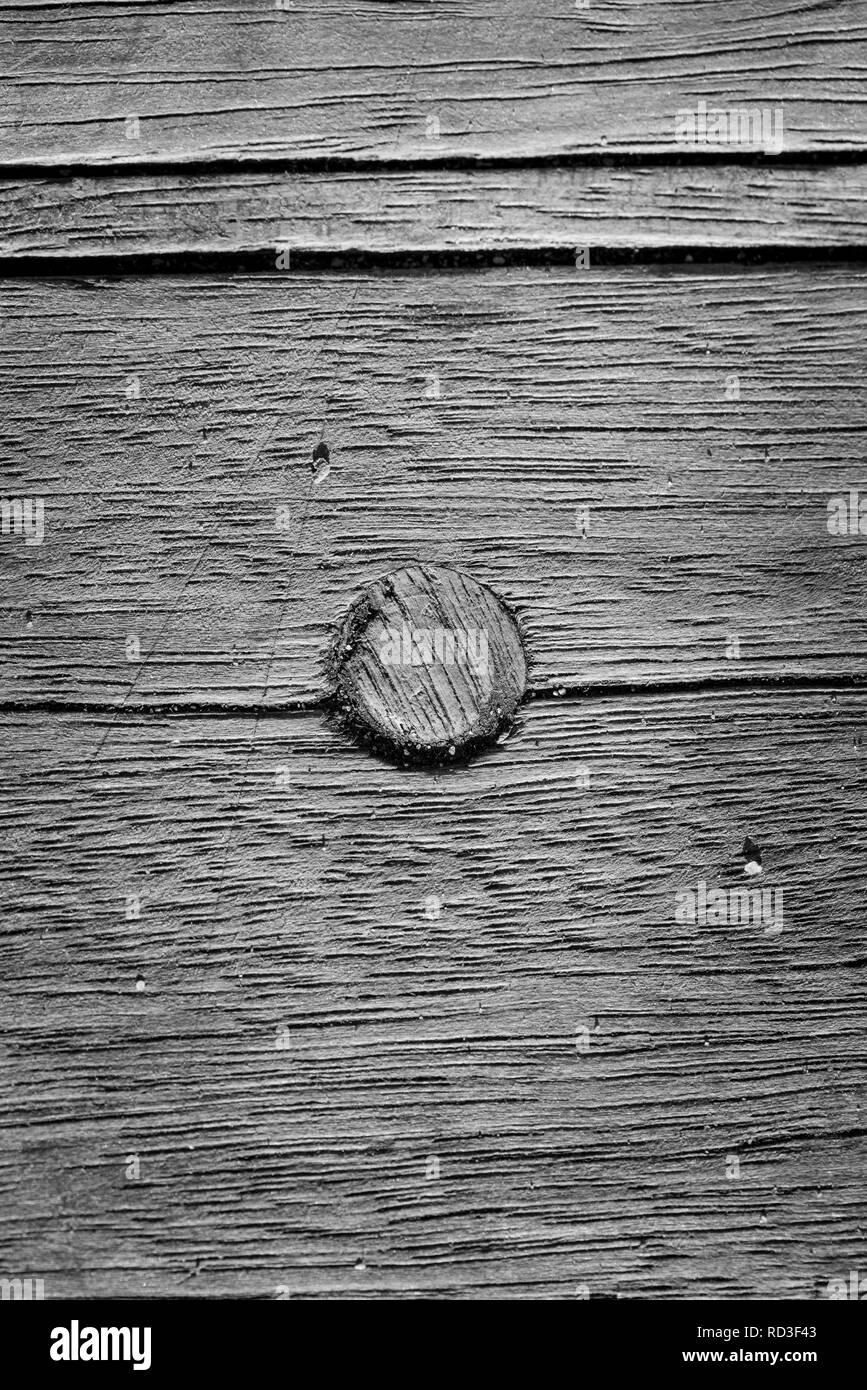 Close up de cheville en bois d'articulation de cheville en decking en bois. Banque D'Images