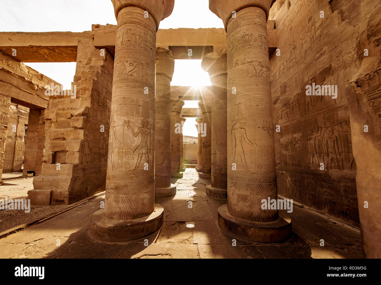 Temple de Kom Ombo dédié au dieu Sobek, en haute Égypte, construit à l'époque de la dynastie des Ptolémée Banque D'Images