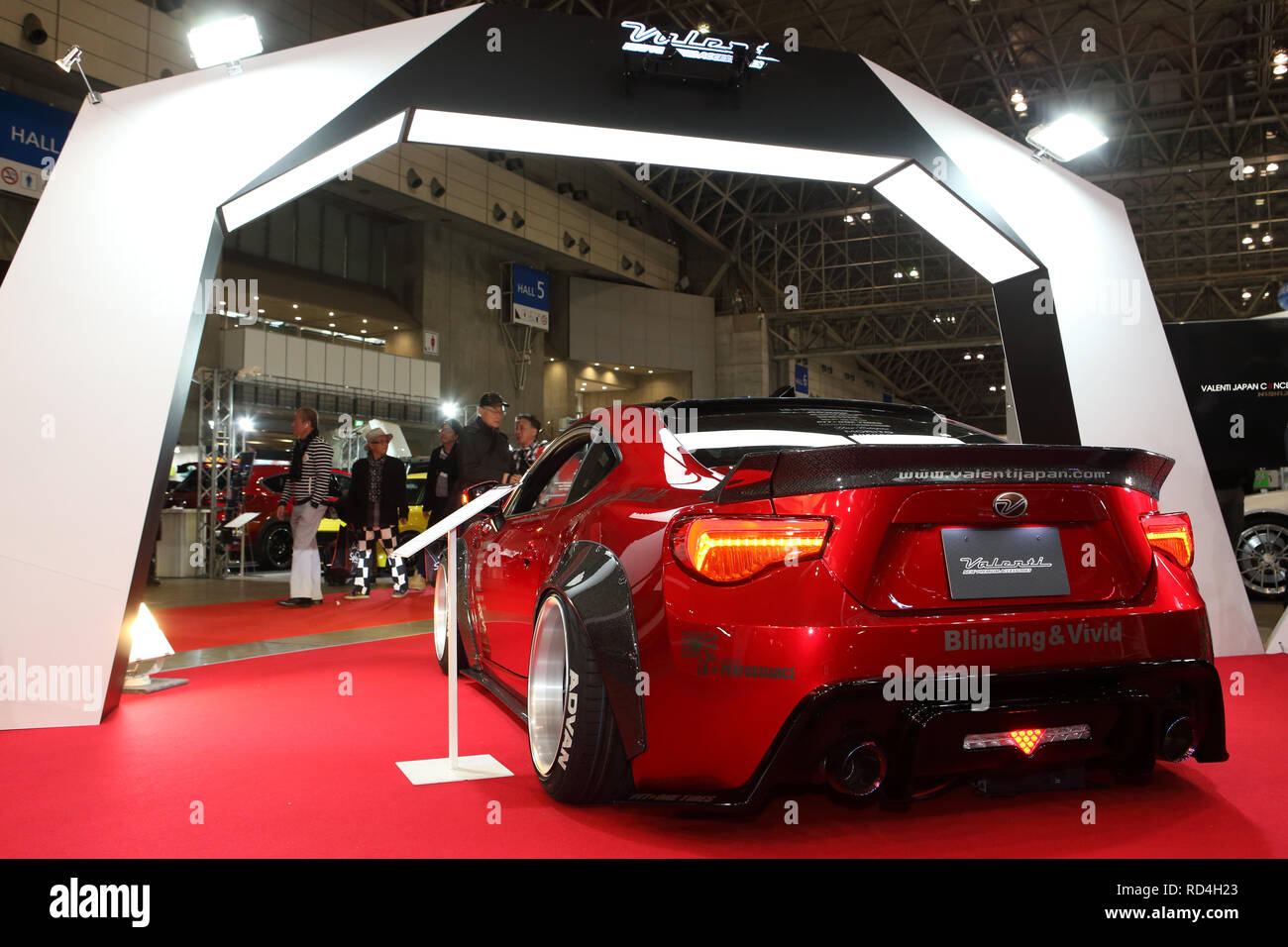 Vendredi. Jan 11, 2019. Habillé d'une Toyota 86 est affichée à Tokyo Auto Salon 2019. Plus de 400 constructeurs automobiles et fabricants de pièces auto afficher leurs derniers produits au cours de Tokyo Auto Salon 2019 à Chiba, Japon le Vendredi, Janvier 11, 2019. Credit : Tatsuro Sugawara/AFLO/Alamy Live News Banque D'Images