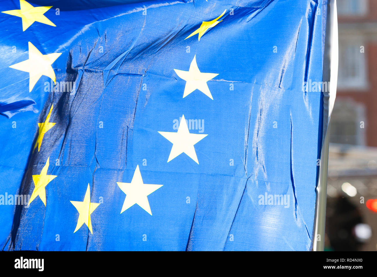 Londres, Royaume-Uni. 17 Jan, 2019. Londres, Royaume-Uni. Drapeaux de l'UE voler à College Green en face du Parlement. Crédit : Dave Stevenson/Alamy Live News Banque D'Images