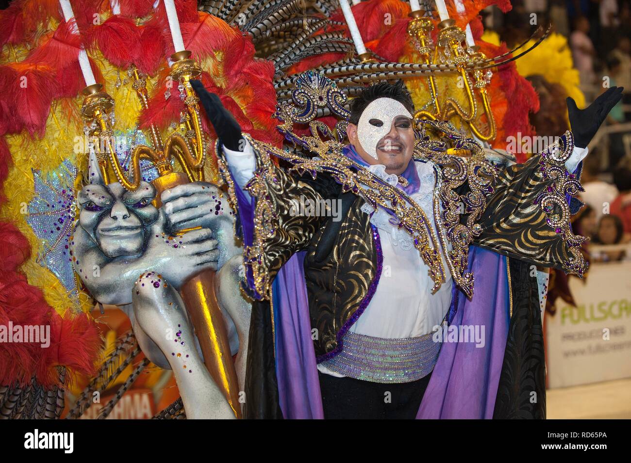 Danseuse au Carnaval de Buenos Aires, province d'Entre Ríos, en Argentine, en Amérique latine Banque D'Images