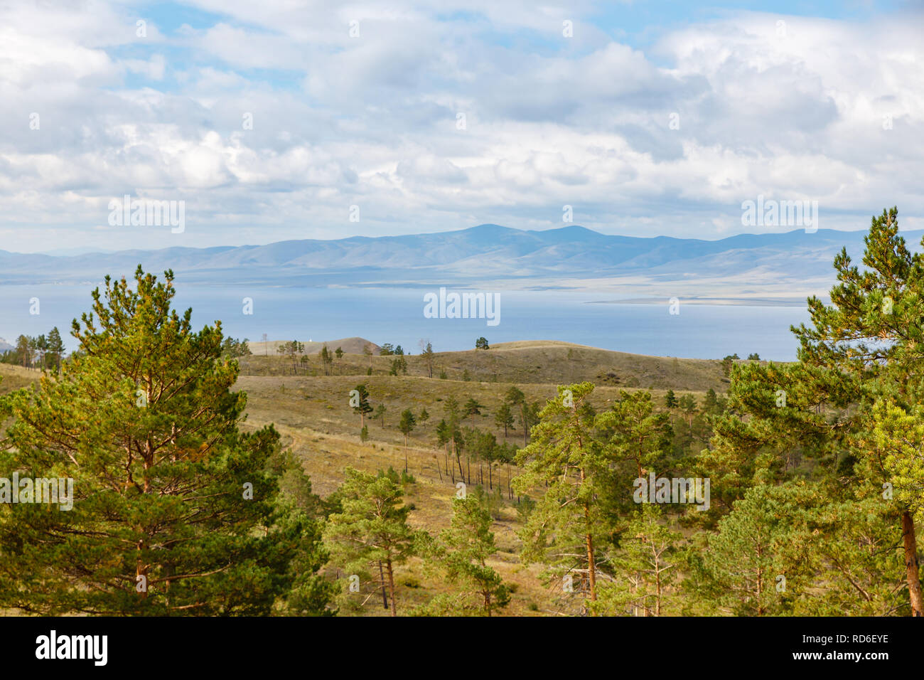 Goose Lake, lac d'eau douce dans le sud-ouest du centre de Bouriatie, en Russie Banque D'Images