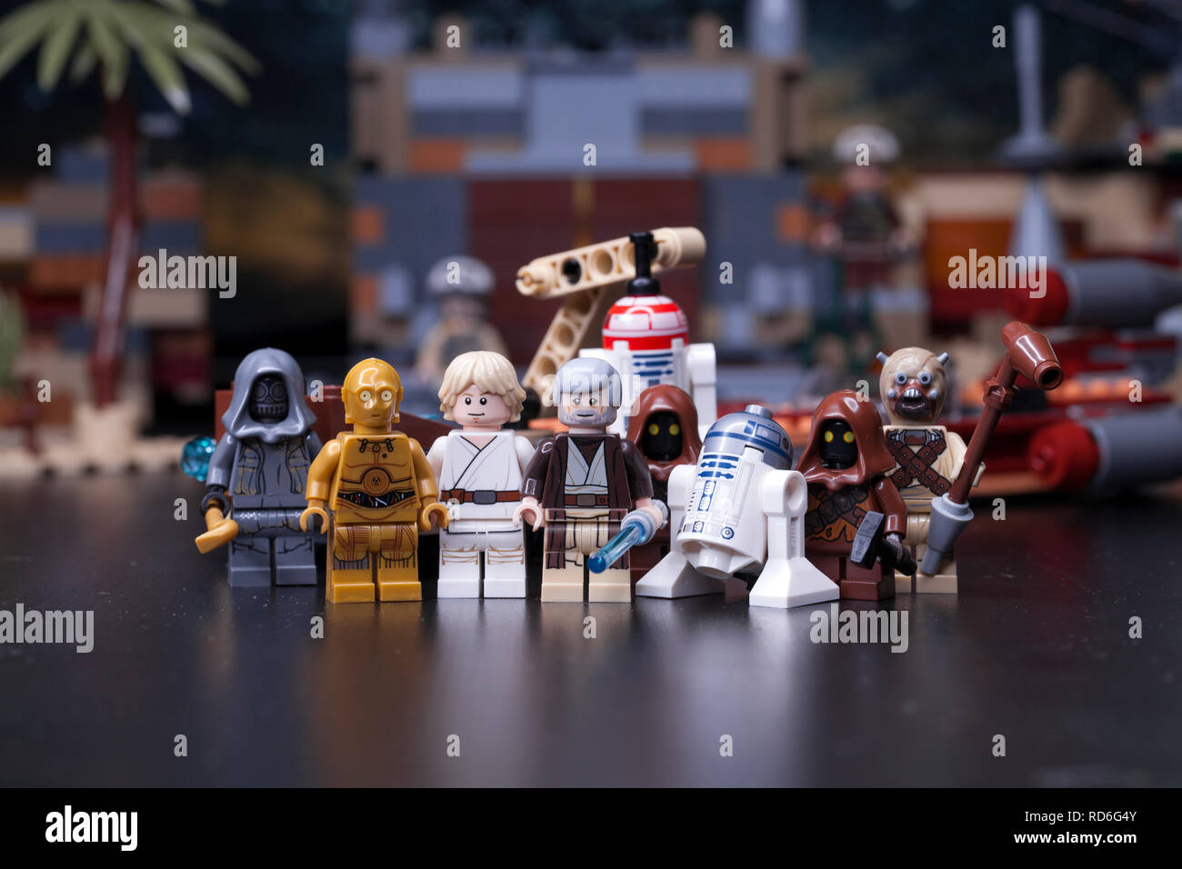 La Russie, le 12 avril 2018. Constructeur Lego Star Wars. L'Épisode IV, ce ne sont pas les droïdes que vous recherchez. Fragment de la Obi-Wan Kenobi Banque D'Images