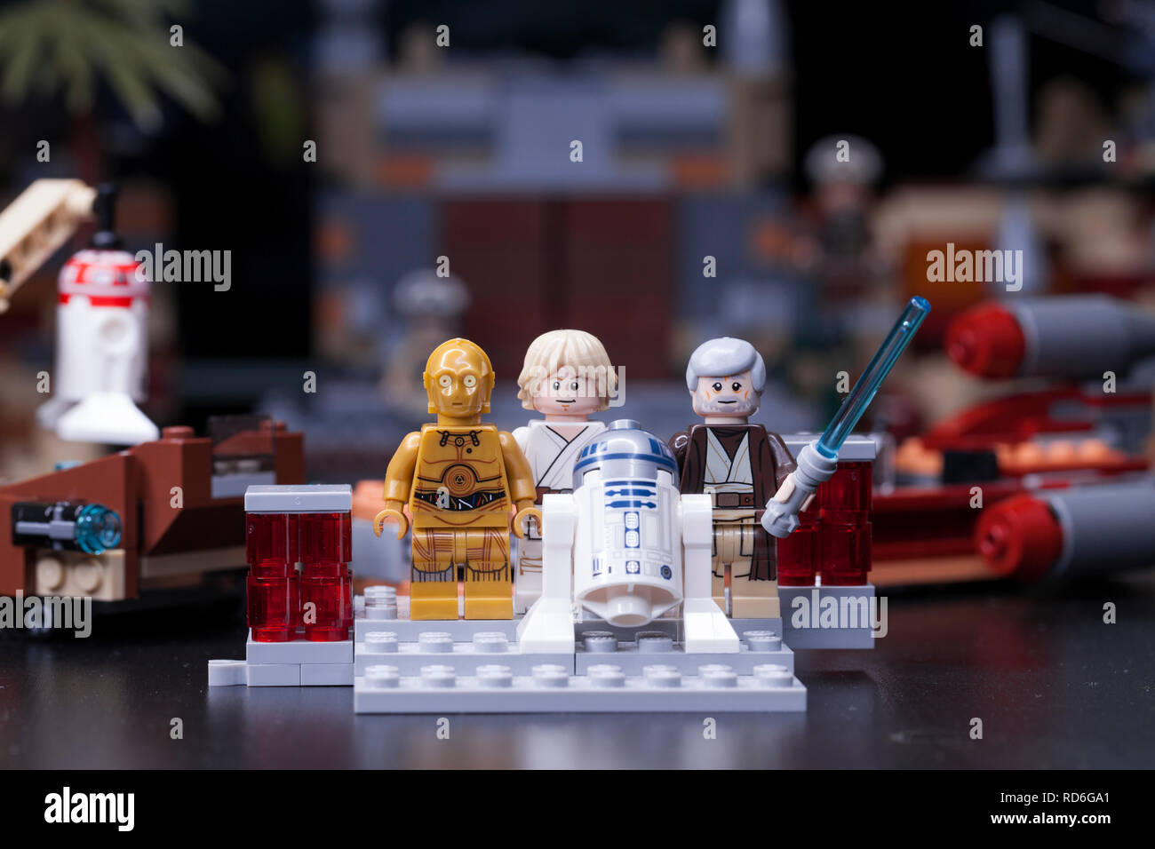 La Russie, le 12 avril 2018. Constructeur Lego Star Wars. L'Épisode IV, ce ne sont pas les droïdes que vous recherchez. Fragment de la Obi-Wan Kenobi Banque D'Images